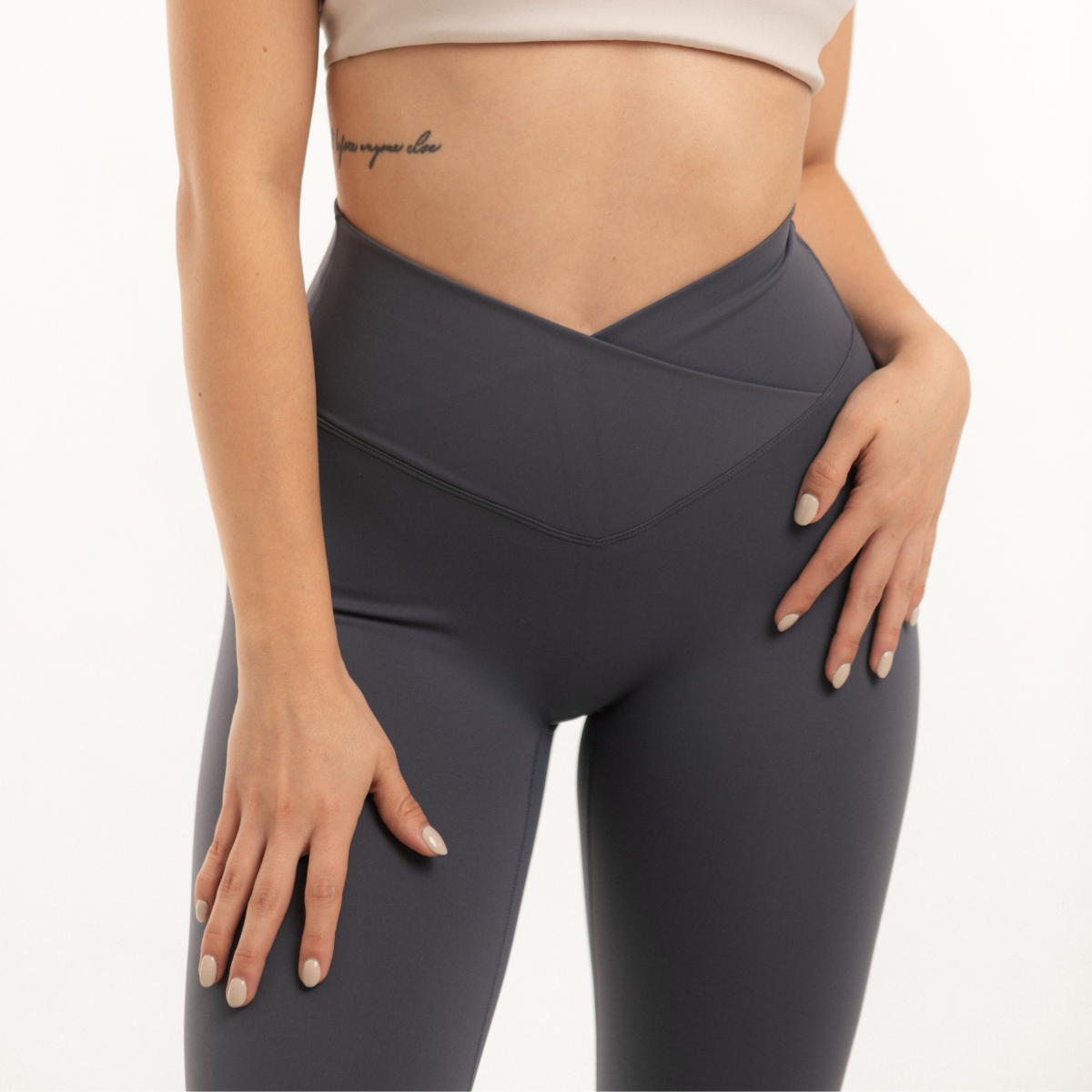 Serenity | V Crossed Leggings